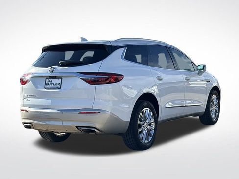 Used 2020 Buick Enclave Essence w/ Sound and Sites Package image 7