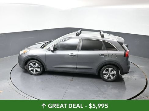 Used 2018 Kia Niro LX FWD image 44