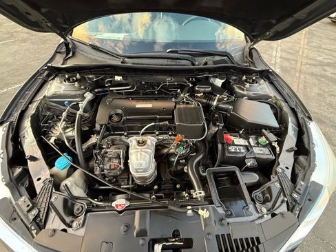 Used 2017 Honda Accord LX image 24