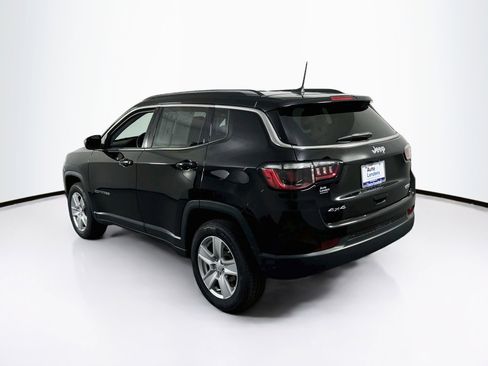 Used 2022 Jeep Compass Latitude AWD/4WD image 7