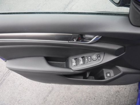 Used 2022 Honda Accord Sport image 14