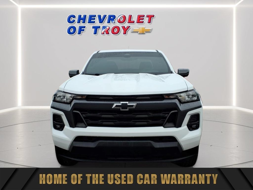 Used 2023 Chevrolet Colorado LT w/ LT Convenience Package II RWD image 2