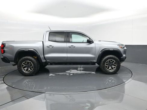 Used 2024 Chevrolet Colorado ZR2 image 4