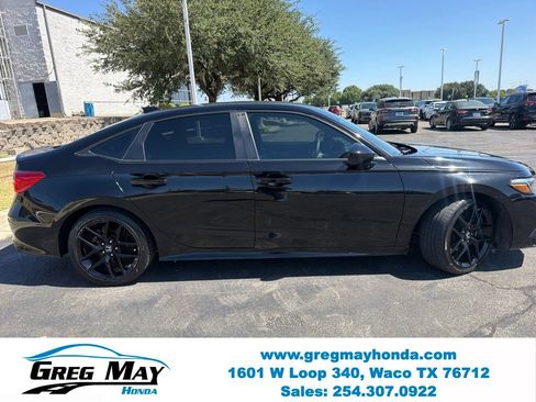 Used 2023 Honda Civic Sport image 2