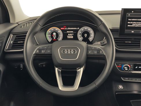 Used 2023 Audi Q5 e Premium w/ Convenience Package image 20