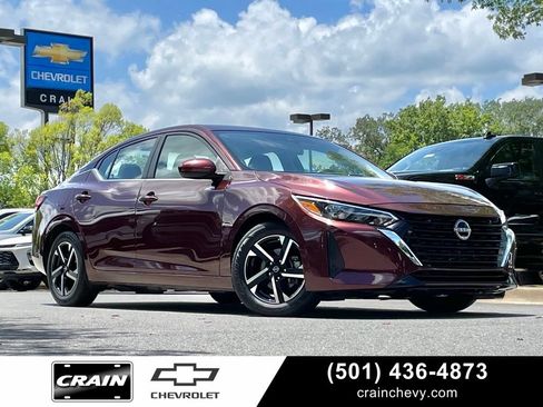 Used 2025 Nissan Sentra SV FWD image 1