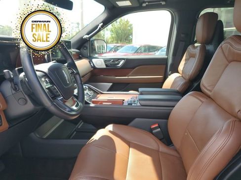New 2024 Lincoln Navigator Reserve image 16