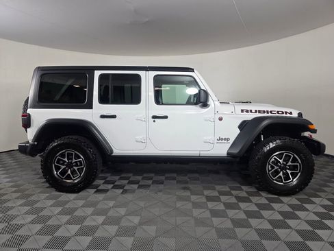 Used 2026 Jeep Wrangler Unlimited Rubicon AWD/4WD image 2