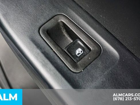 Used 2024 Volkswagen Taos SE image 54