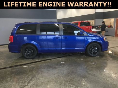 Used 2020 Dodge Grand Caravan SE image 10