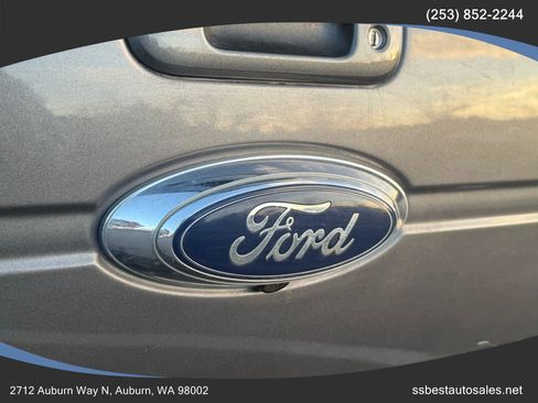 Used 2013 Ford F150 Lariat w/ Mid Equipment Group image 7