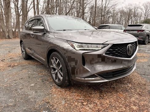 Used 2023 Acura MDX SH-AWD w/ Technology Package image 2