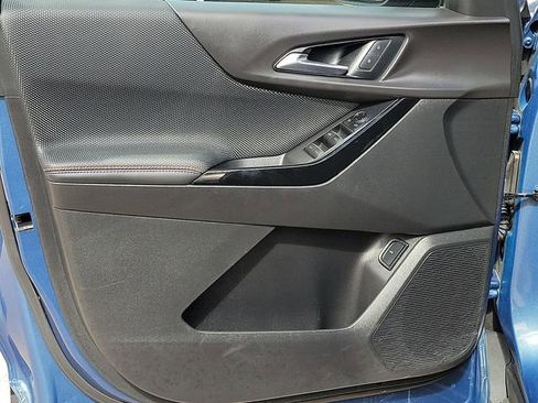 Used 2025 Chevrolet Equinox RS image 11