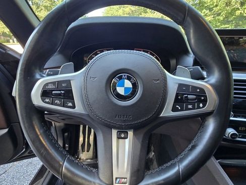 Used 2020 BMW M550i xDrive w/ Executive Package image 28