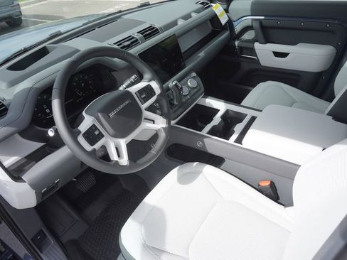 New 2025 Land Rover Defender 110 S image 18