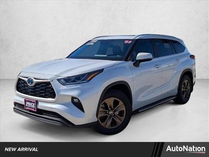 Used 2023 Toyota Highlander Bronze Edition