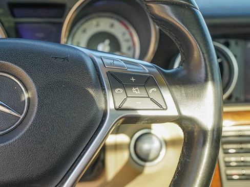 Used 2015 Mercedes-Benz SLK 250 w/ Premium Package image 14