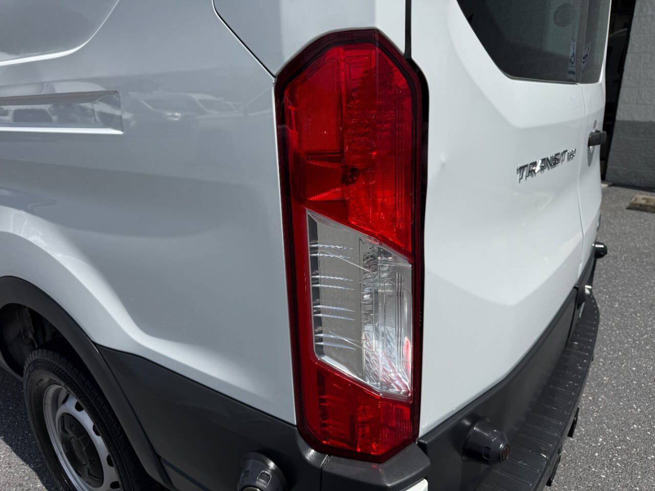 Used 2015 Ford Transit 150 148 Medium Roof w/ Interior Upgrade Package RWD image 40