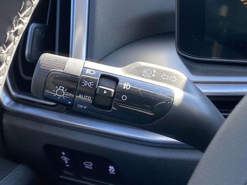 Used 2025 Kia Sorento EX image 23