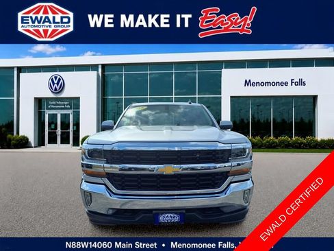 Used 2018 Chevrolet Silverado 1500 LT w/ All Star Edition AWD/4WD image 7