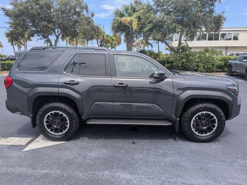 Used 2025 Toyota 4Runner TRD Off-Road Premium AWD/4WD image 5