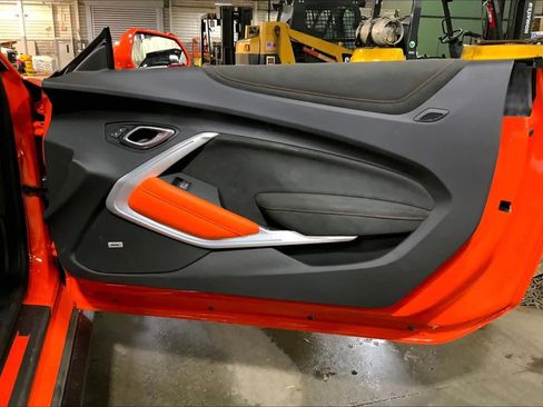 Used 2018 Chevrolet Camaro SS w/ Hot Wheels Edition image 17