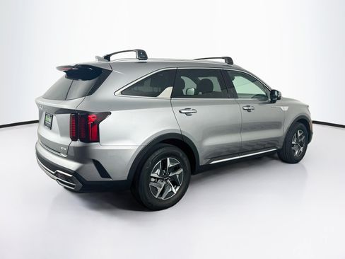 Used 2023 Kia Sorento EX w/ Panoramic Sunroof Package FWD image 9