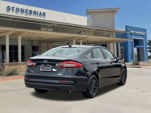 Used 2020 Ford Fusion SE image 5
