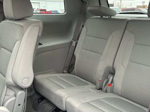 Used 2023 GMC Acadia SLE w/ Driver Convenience Package image 28