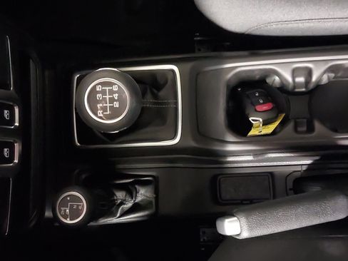 Used 2024 Jeep Wrangler Sport AWD/4WD image 22