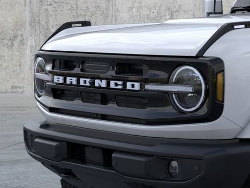 New 2026 Ford Bronco Outer Banks AWD/4WD image 19