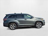 Used 2016 Toyota Highlander Limited Platinum image 4