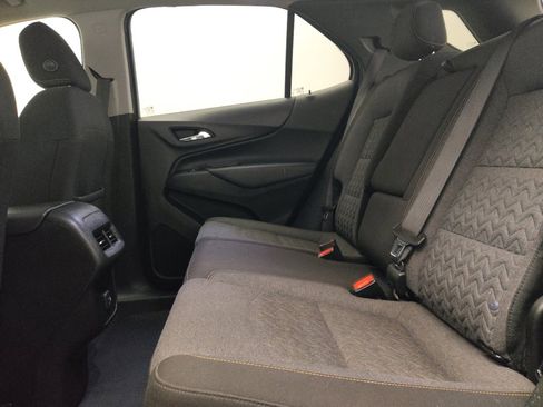 Used 2022 Chevrolet Equinox LT FWD image 18