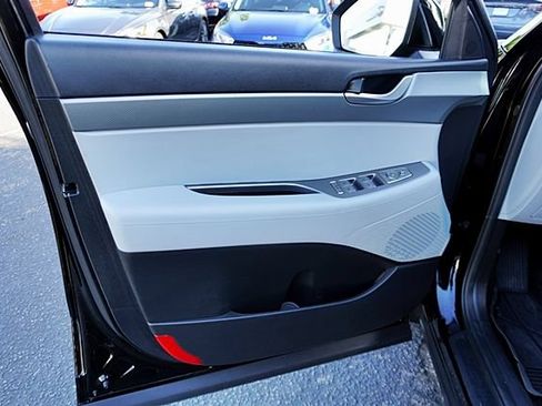 Certified 2025 Hyundai Palisade SEL FWD image 23