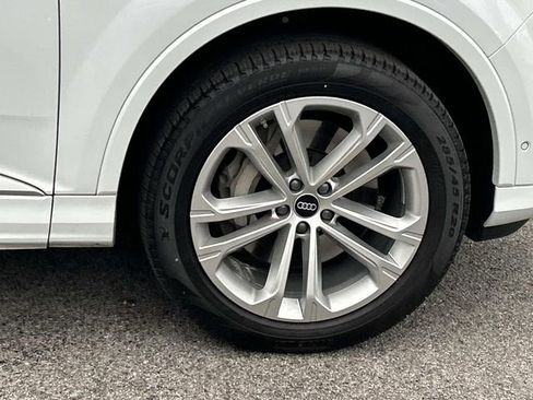 Used 2025 Audi Q7 3.0T Premium Plus w/ Premium Plus Package image 9