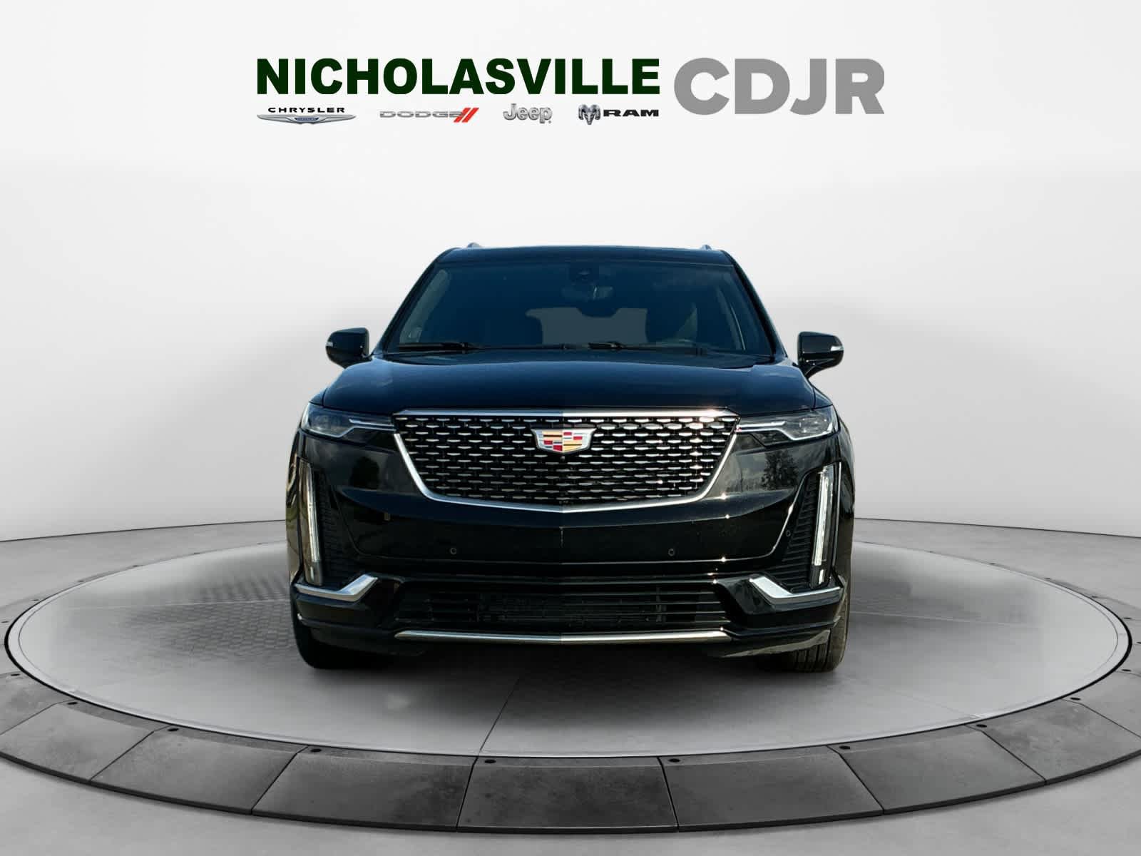 Used 2024 Cadillac XT6 Premium Luxury w/ Technology Package AWD/4WD image 8