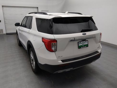 Used 2020 Ford Explorer XLT w/ Equipment Group 202A image 5