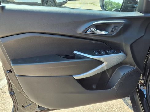 New 2026 Chevrolet Trax LS w/ LS Convenience Package FWD image 12