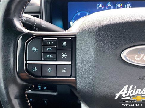 Used 2024 Ford F250 Platinum image 9