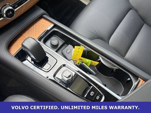 Certified 2024 Volvo XC90 T8 Plus w/ Protection Package Premier AWD/4WD image 16