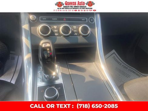 Used 2017 Land Rover Range Rover Sport SE image 19