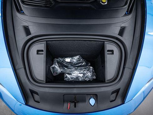 New 2025 Porsche Taycan Turbo GT image 27