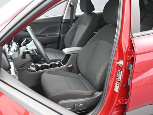 Used 2025 Hyundai Kona SEL AWD/4WD image 10