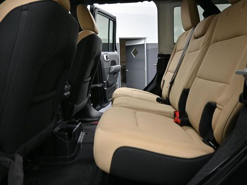 Used 2021 Jeep Wrangler Unlimited Sahara AWD/4WD image 25