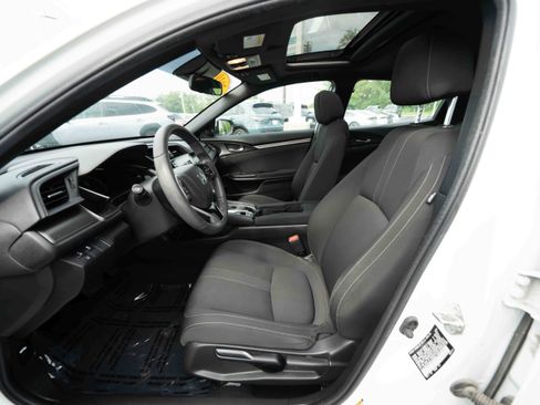 Used 2019 Honda Civic EX image 9