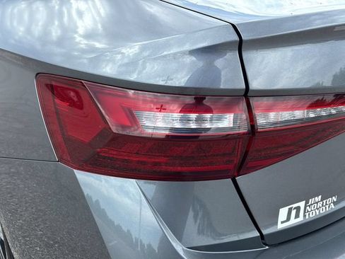 Used 2025 Volkswagen Jetta SE FWD image 28