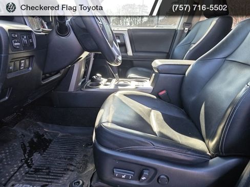 Used 2020 Toyota 4Runner Limited image 9