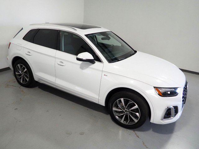 Used 2023 Audi Q5 2.0T Premium Plus w/ S Line w/ Premium Plus Package AWD/4WD image 12