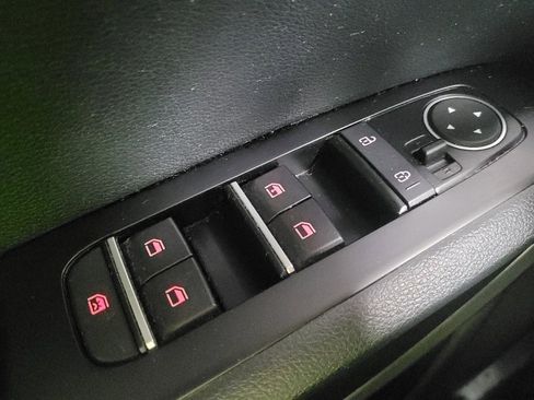 Used 2022 Kia Soul LX image 27