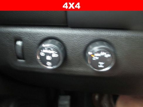 Used 2020 GMC Canyon Denali AWD/4WD image 17